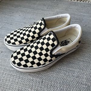 Like new - Vans slip-on checkerboard slip-on platform